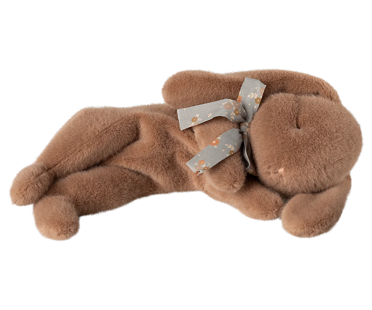 Peluches lapins couchés - divers coloris