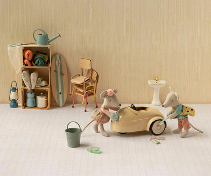 Voiture souris - sable